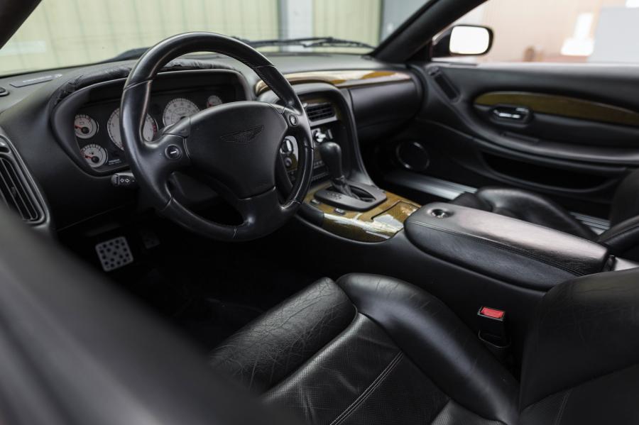 Интерьер Aston Martin DB7 GTA 2003 года  (NA) (фото 5 из 16)